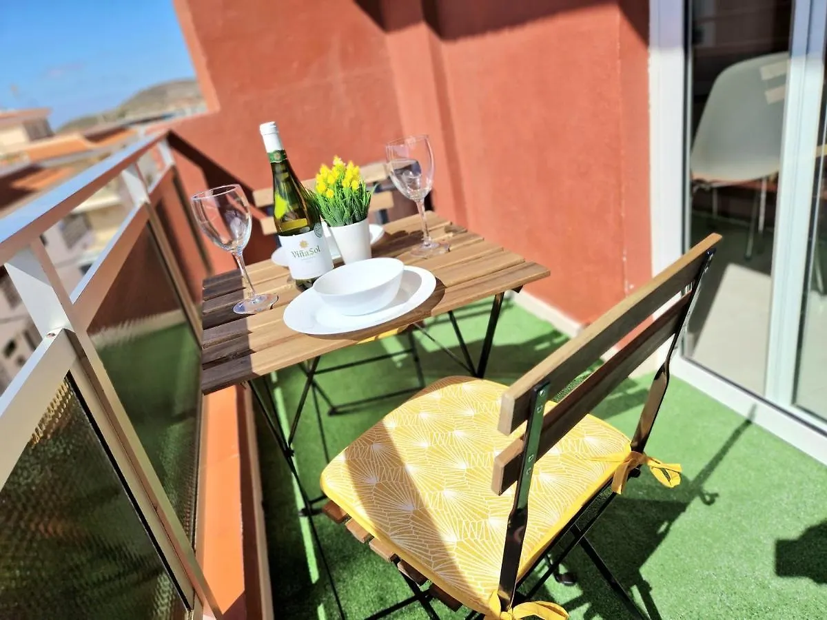 Habitacion Privada En Apartamento Moderno Compartido Cerca De La Playa Y Aeropuerto Hotel San Isidro  Spain