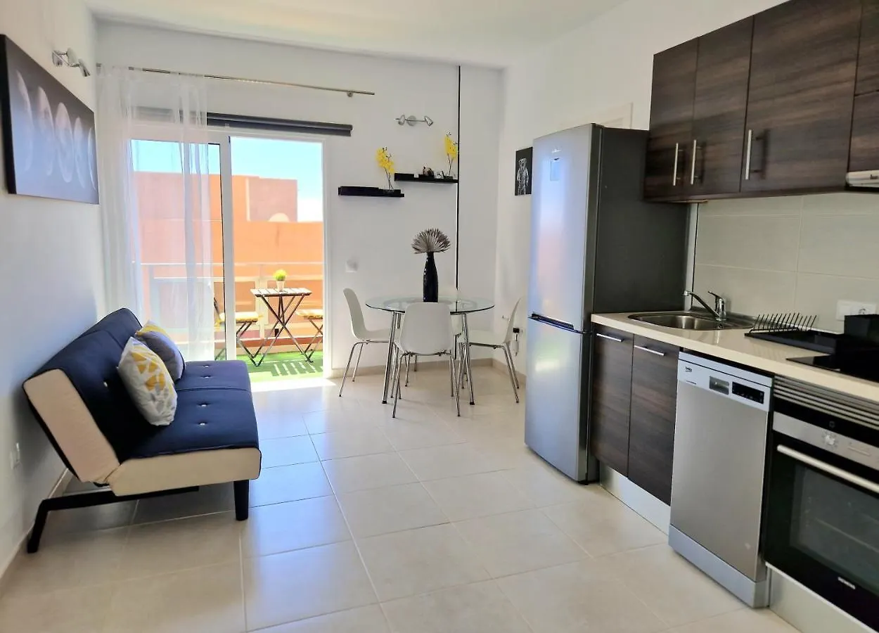 Habitacion Privada En Apartamento Moderno Compartido Cerca De La Playa Y Aeropuerto Hotel San Isidro  San Isidro (Tenerife)