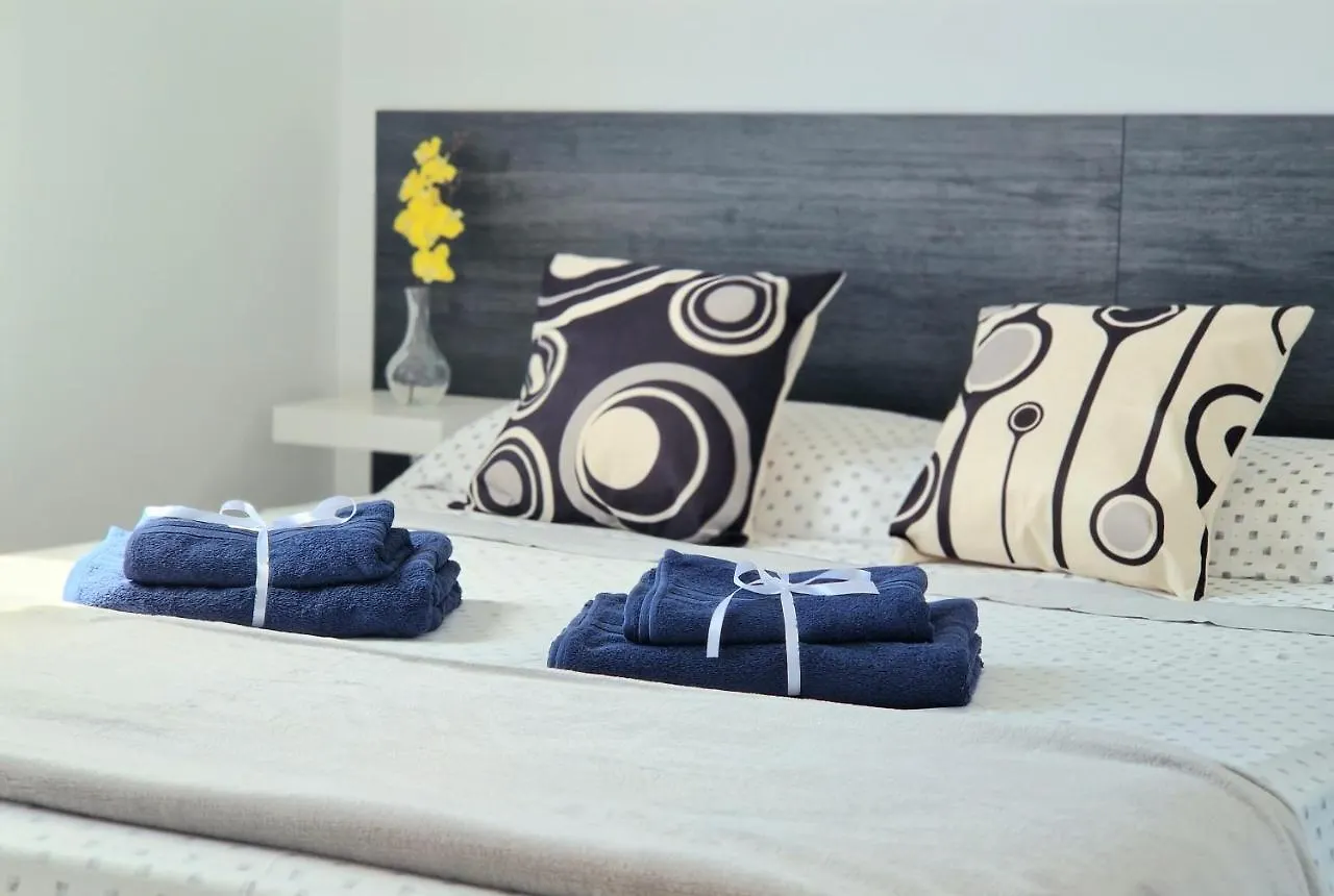 Habitacion Privada En Apartamento Moderno Compartido Cerca De La Playa Y Aeropuerto Hotel San Isidro  0*, San Isidro (Tenerife)